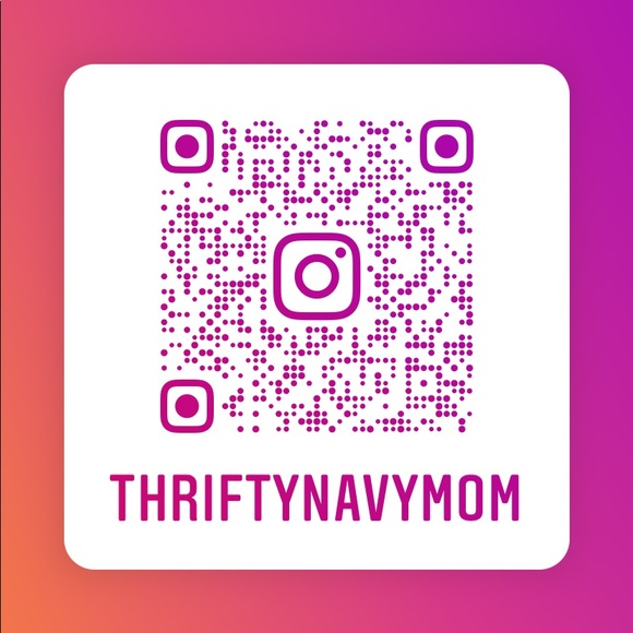 Meet your Posher, Tanya aka THRIFTYNAVYMOM ⚓️ - Picture 2 of 13